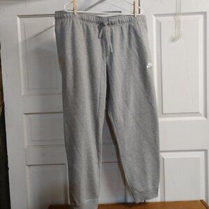 NWT Gray Nike Standard Fit Mid Rise Women's XXL Sweatpants